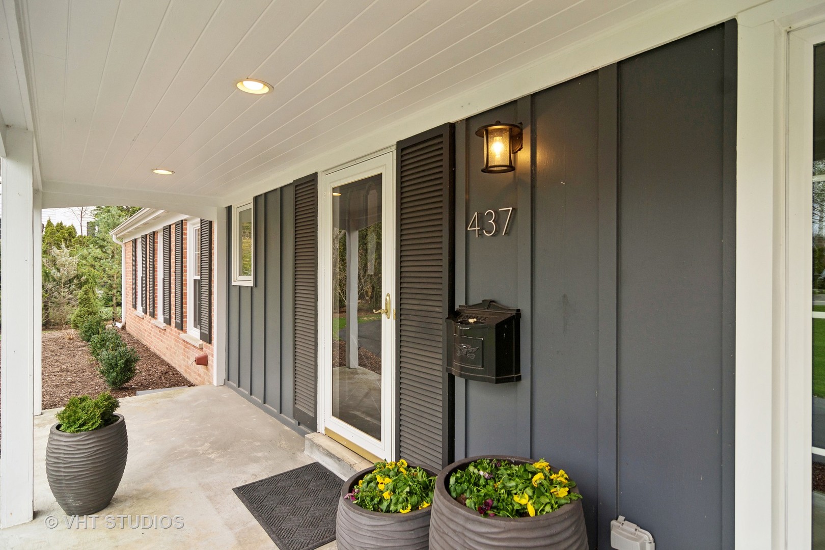 437 Elm Road Barrington, IL 60010 - Photo 28 of 31 Gallery Image 28