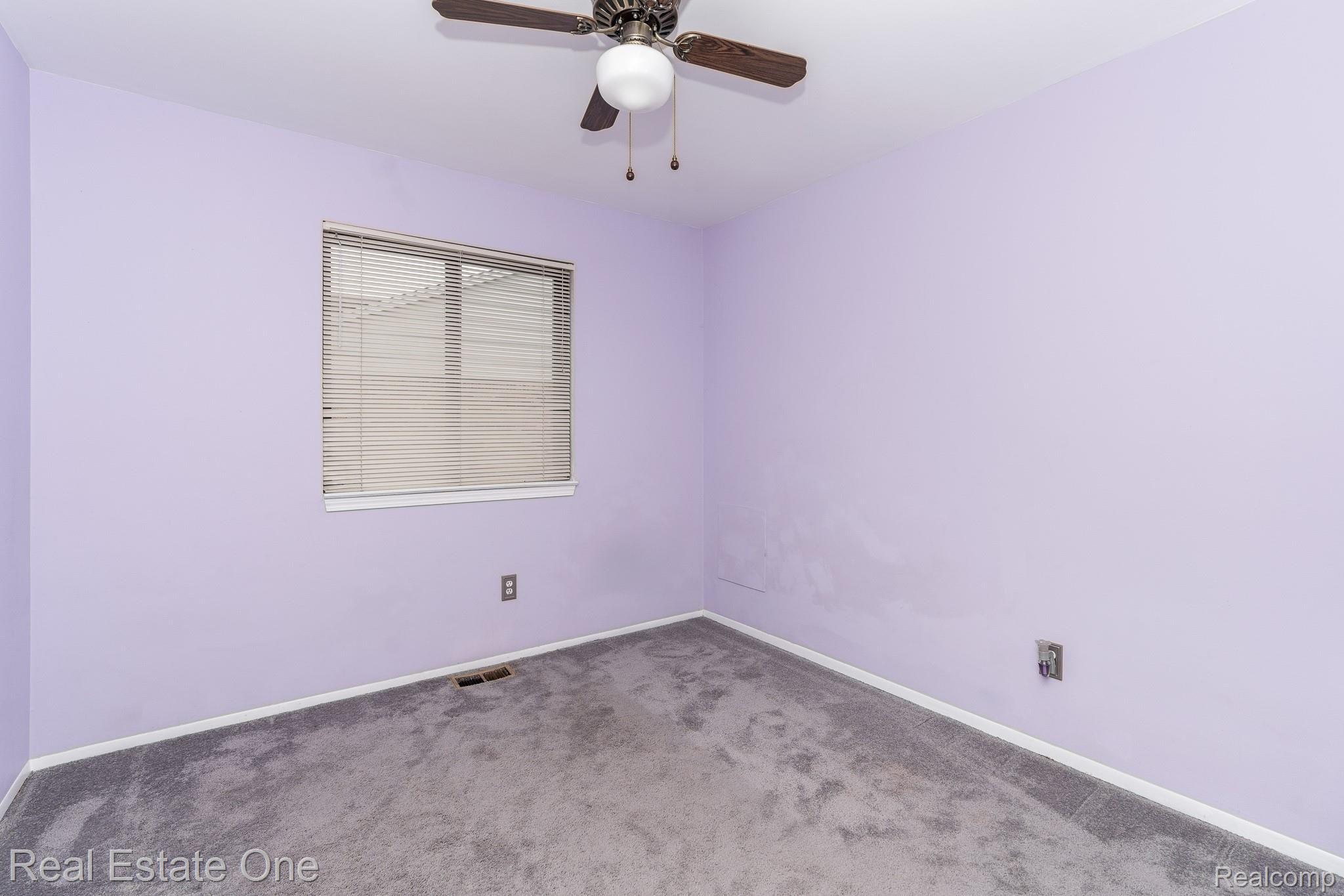 267 Slade Court Rochester, MI 48307 - Photo 12 of 25 Slade MLS-W017.jpg