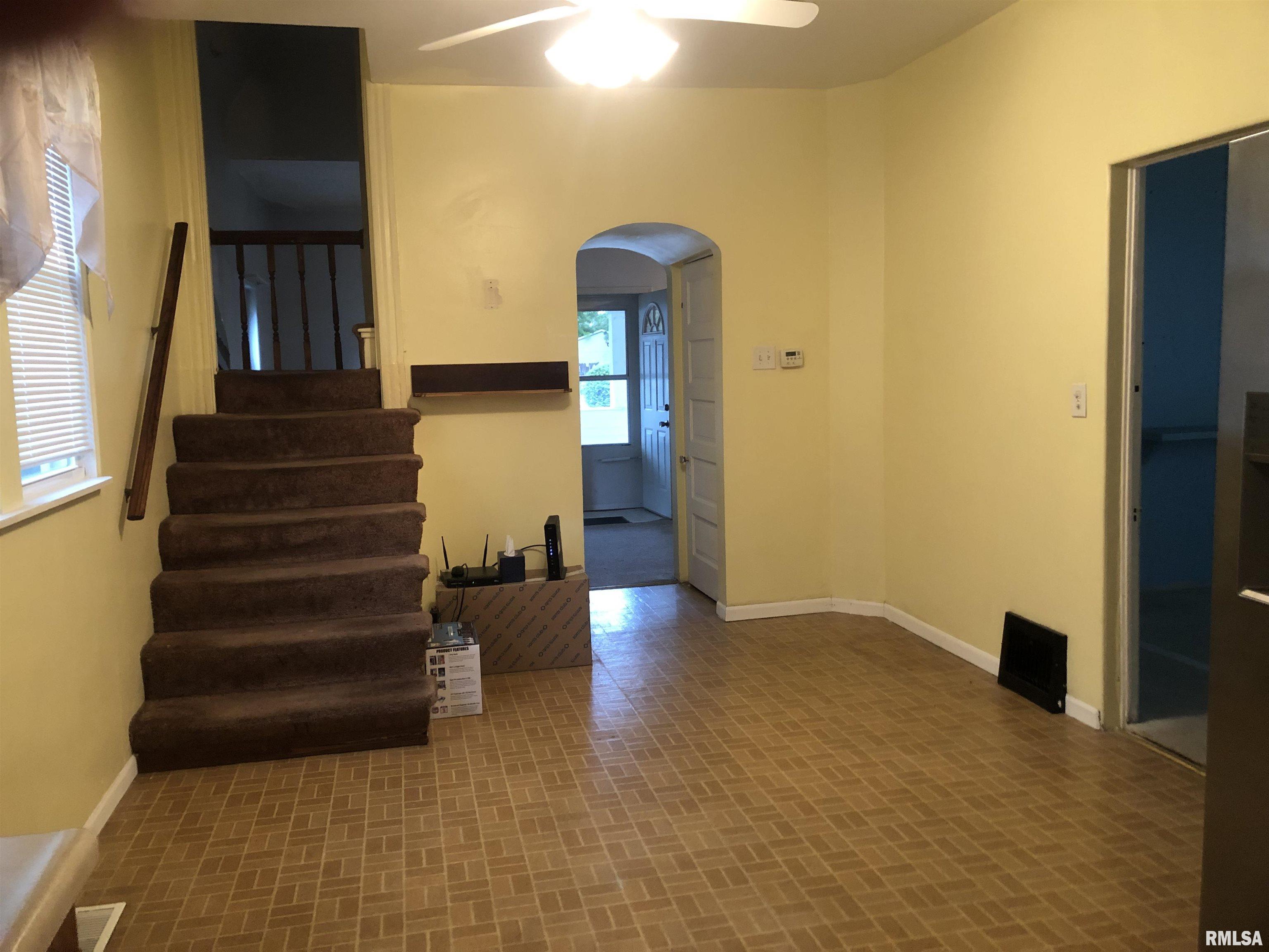 1805 East Keys Avenue Springfield, IL 62702 - Photo 10 of 34