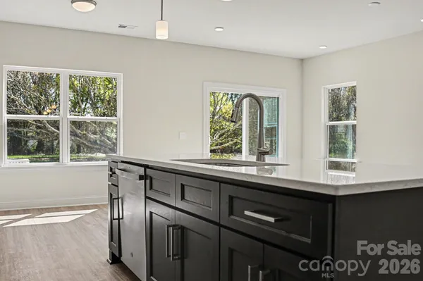 $395,000 | 562 West Wilson Avenue, Mooresville, NC 28115