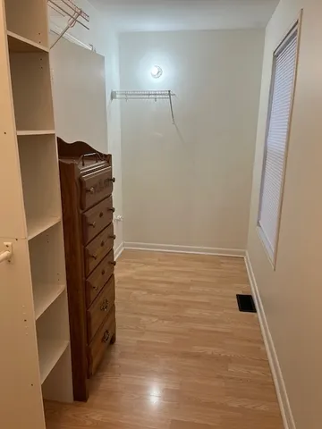 $350,000 | 1815 Brighton Circle, Aurora, IL 60506