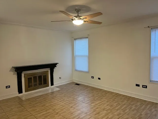 $350,000 | 1815 Brighton Circle, Aurora, IL 60506