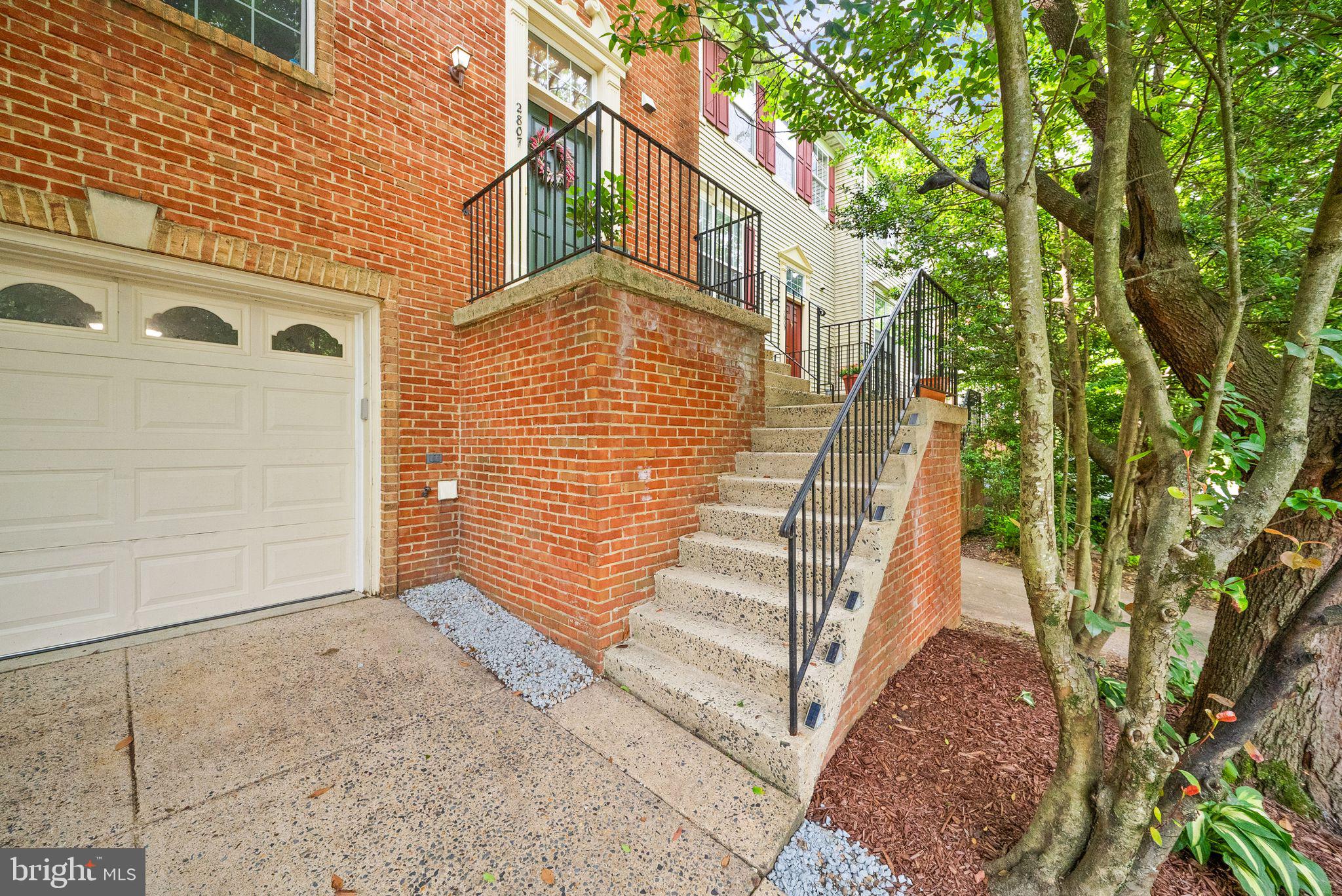 2807 Roesh Way Vienna, VA 22181 - Photo 7 of 51