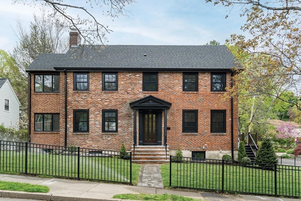 5 Ashford Road Newton, MA 02459 - Photo 1 of 22