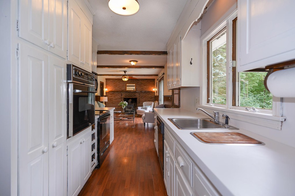 60 Harrington Road Framingham, MA 01701 - Photo 13 of 28 Gallery Image 13
