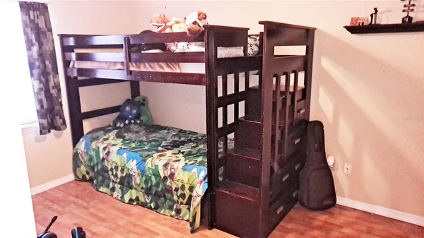 $299,900 | 25930 Sackamaxon Drive, Sorrento, FL 32776