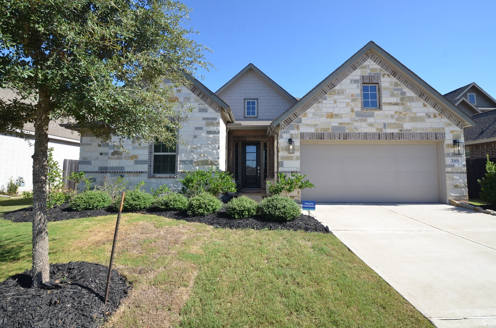 2303 Keystone Ridge Lane Richmond, TX 77469 - Photo 2 of 25 Gallery Image 2
