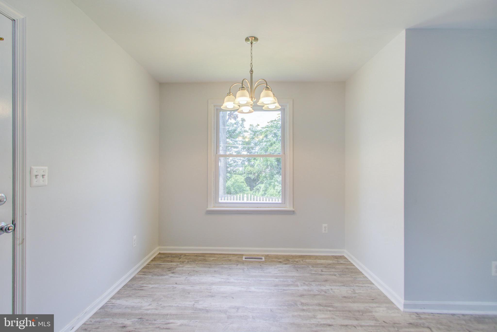 7501 Plainview Road Baltimore, MD 21237 - Photo 12 of 33