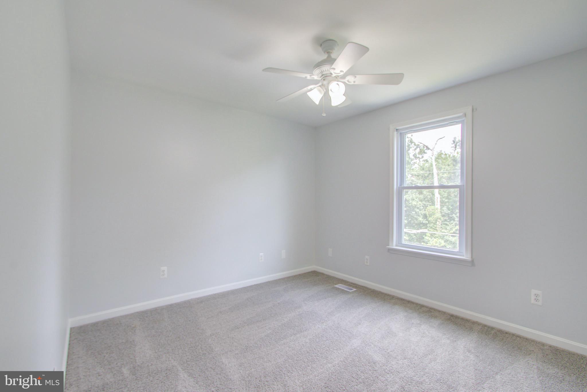 7501 Plainview Road Baltimore, MD 21237 - Photo 18 of 33
