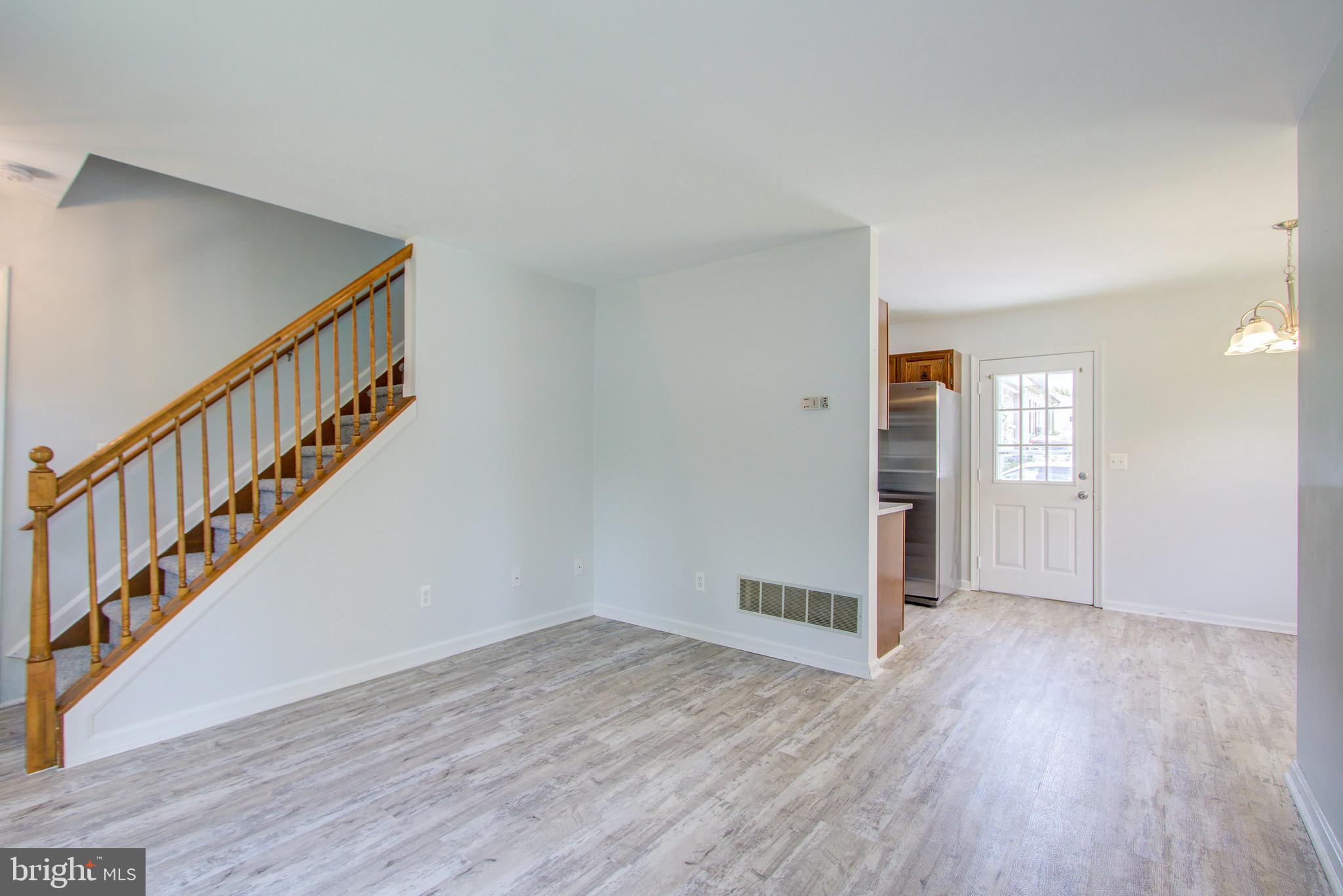 7501 Plainview Road Baltimore, MD 21237 - Photo 7 of 33