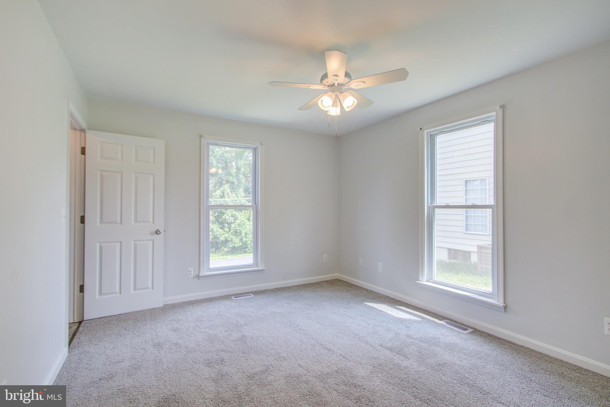 7501 Plainview Road Baltimore, MD 21237 - Photo 10 of 33