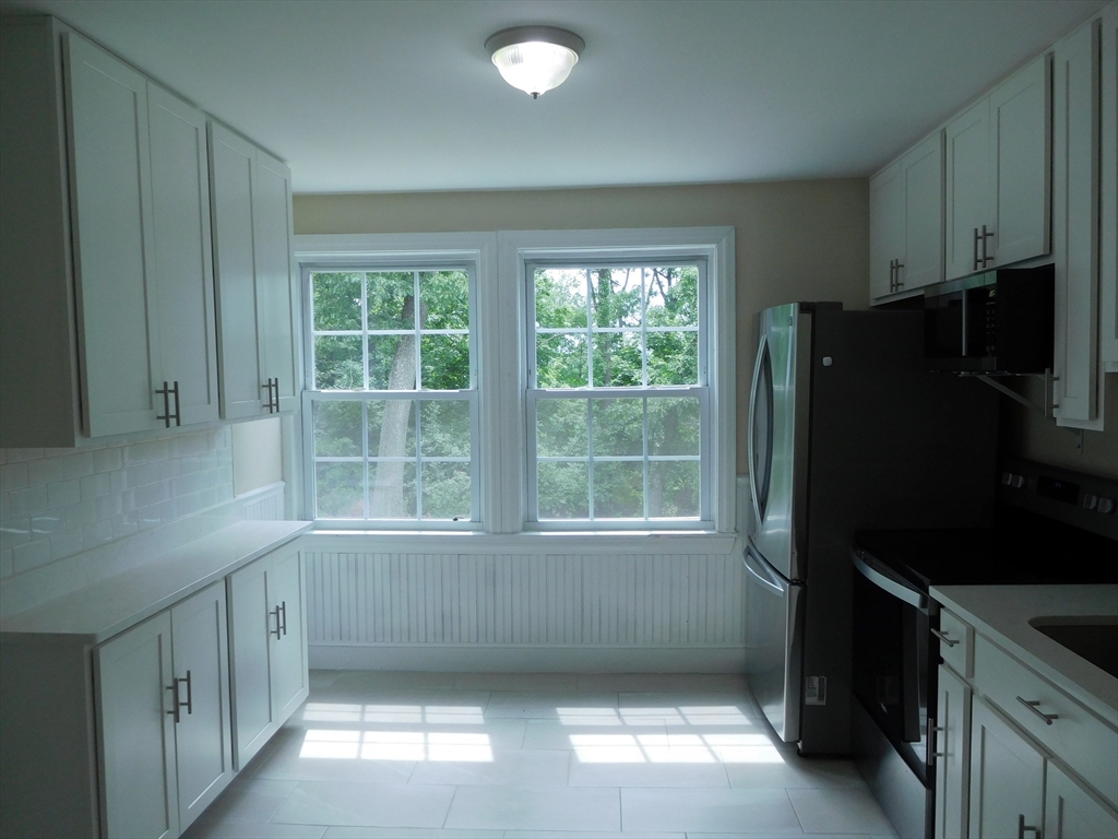 80 Carmel Road, Unit 5 Andover, MA 01810 - Photo 3 of 13