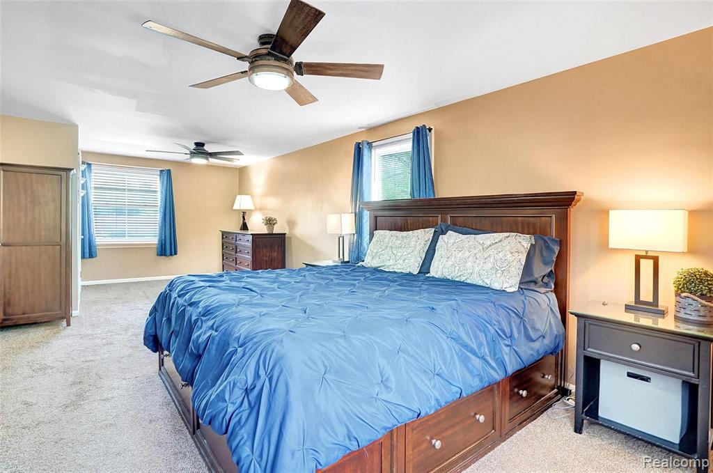 32836 Hearthstone Road Farmington Hills, MI 48334 - Photo 22 of 30