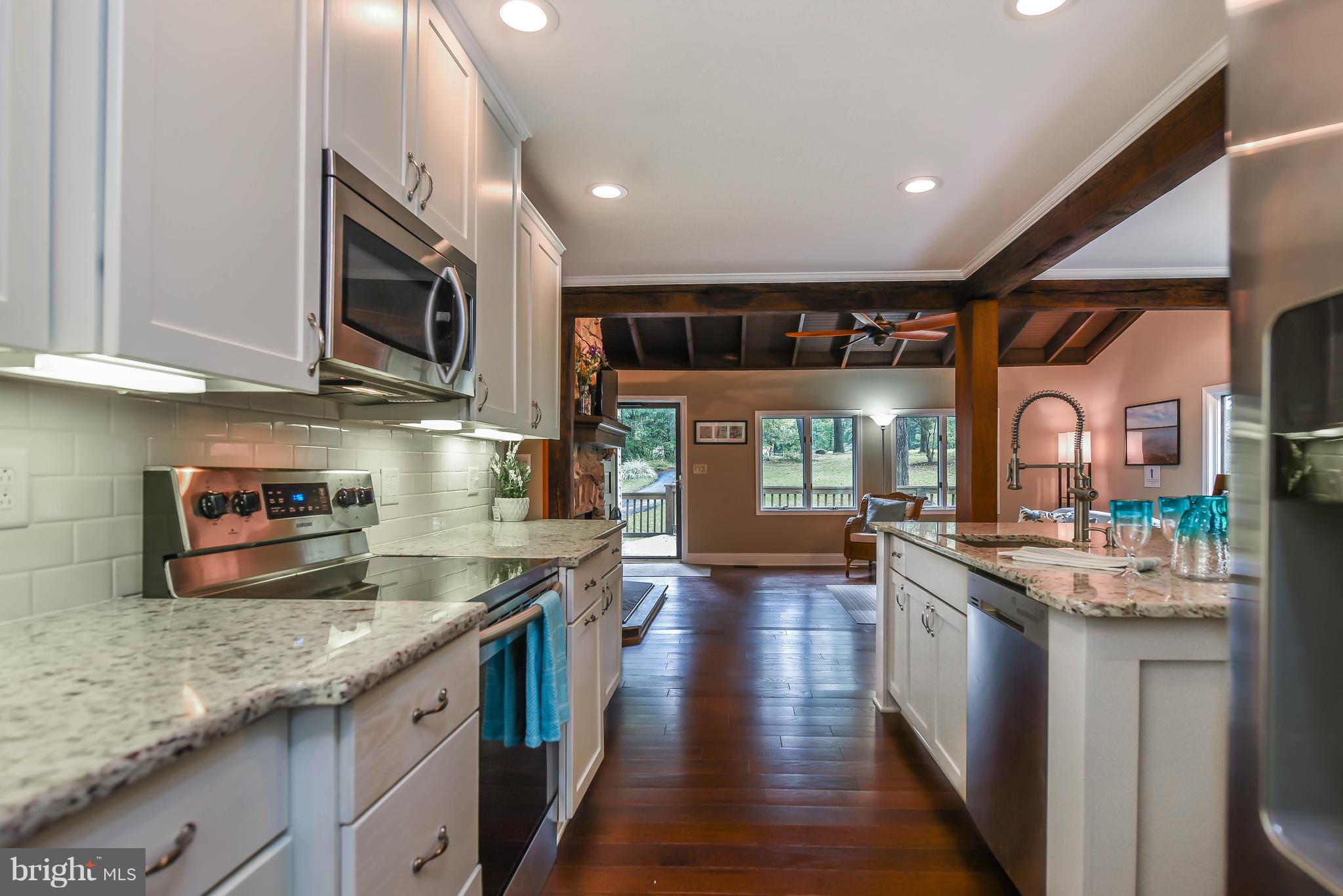 39 North Lockewood Road Elkton, MD 21921 - Photo 13 of 33 STAINLESS STEEL APPLIANCES