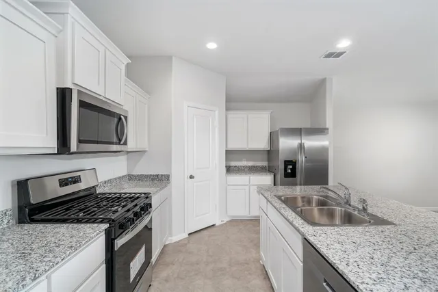 $2,450 | 4104 Alberta Lane, Denton, TX 76226