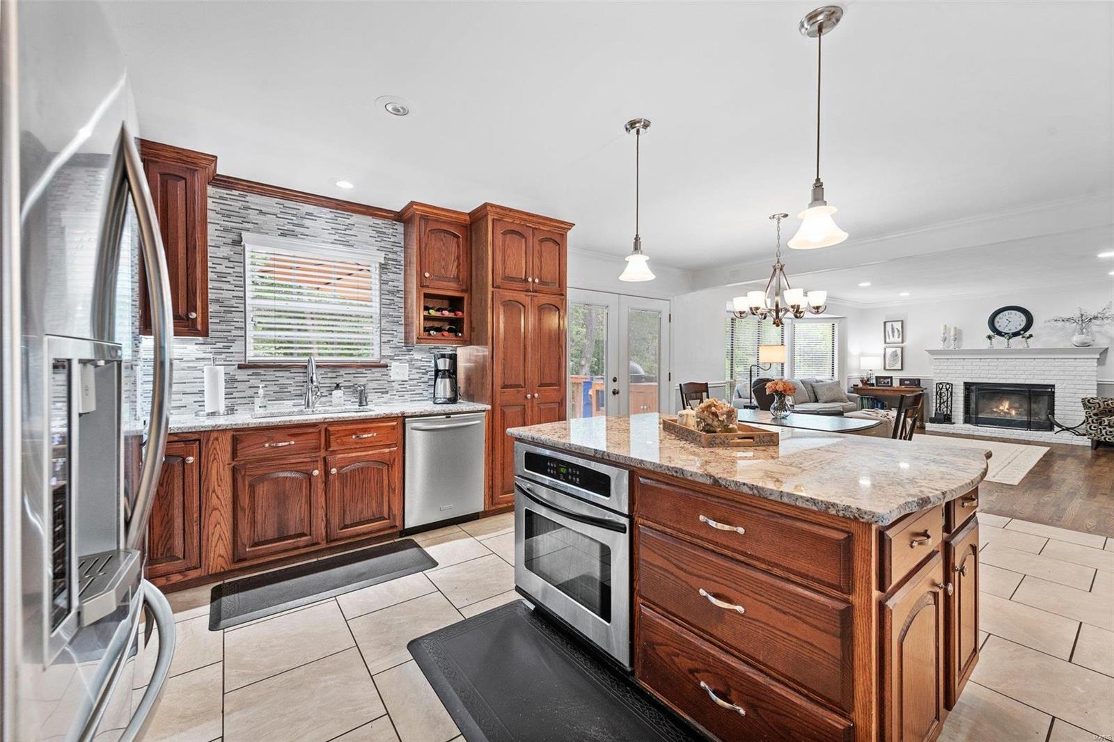 2857 Spring Water Drive St. Louis, MO 63129 - Photo 12 of 40