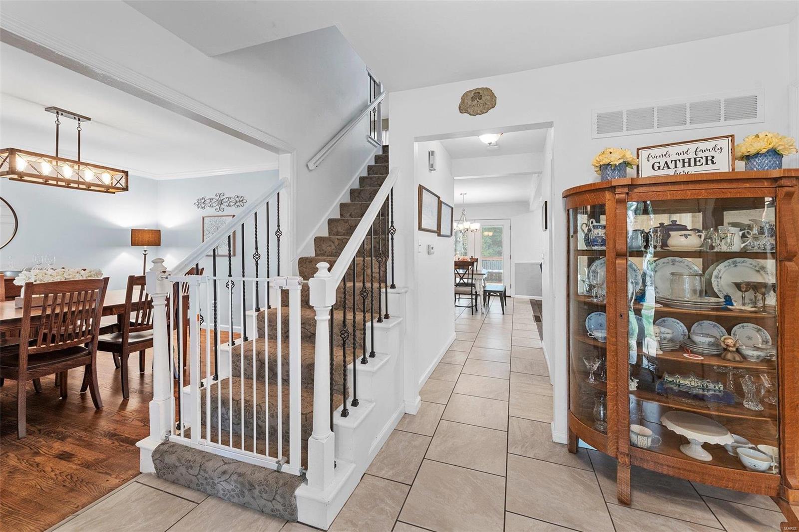 2857 Spring Water Drive St. Louis, MO 63129 - Photo 2 of 40