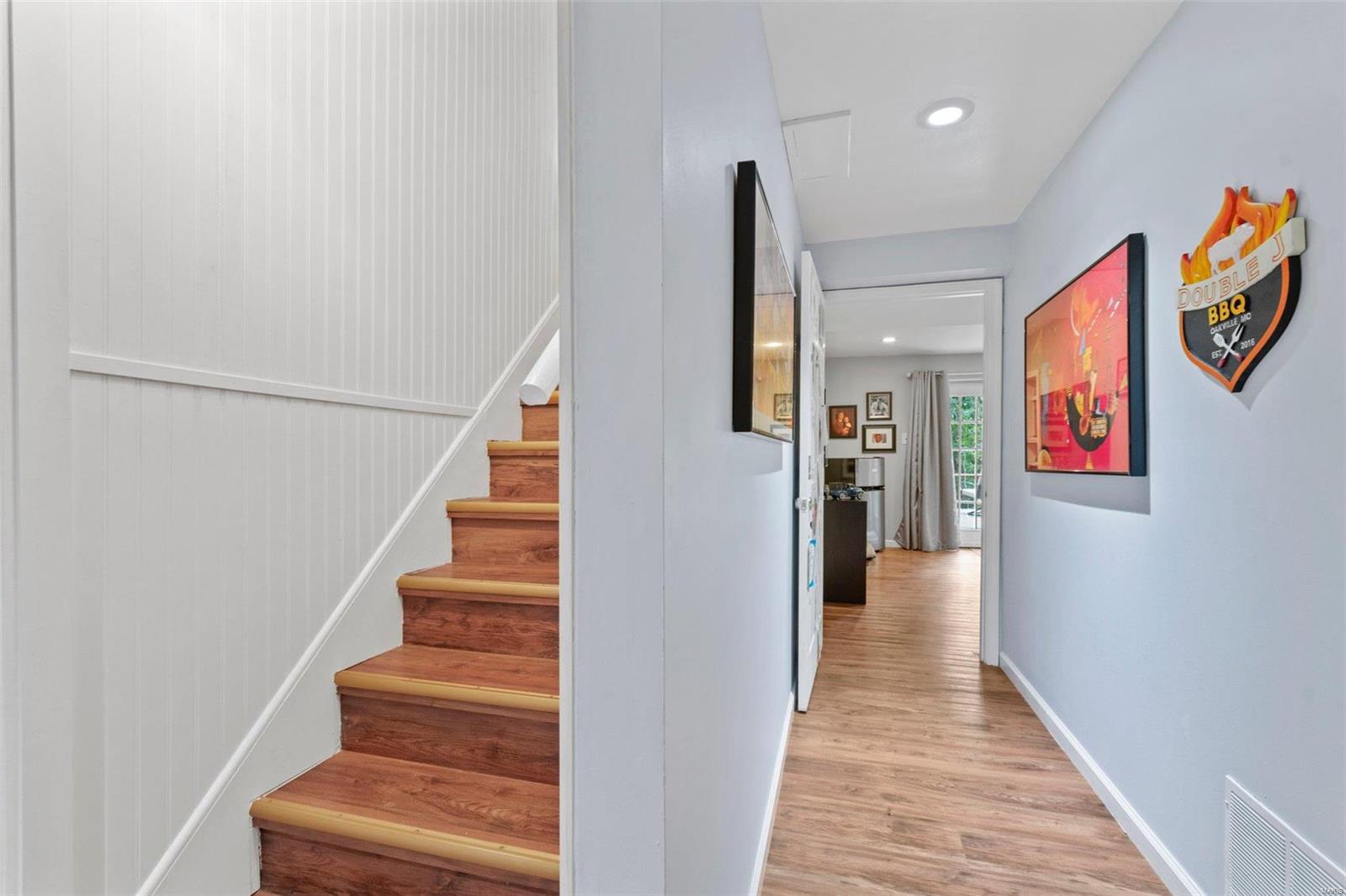 2857 Spring Water Drive St. Louis, MO 63129 - Photo 22 of 40