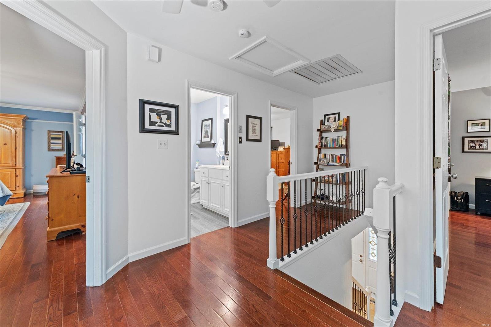 2857 Spring Water Drive St. Louis, MO 63129 - Photo 23 of 40