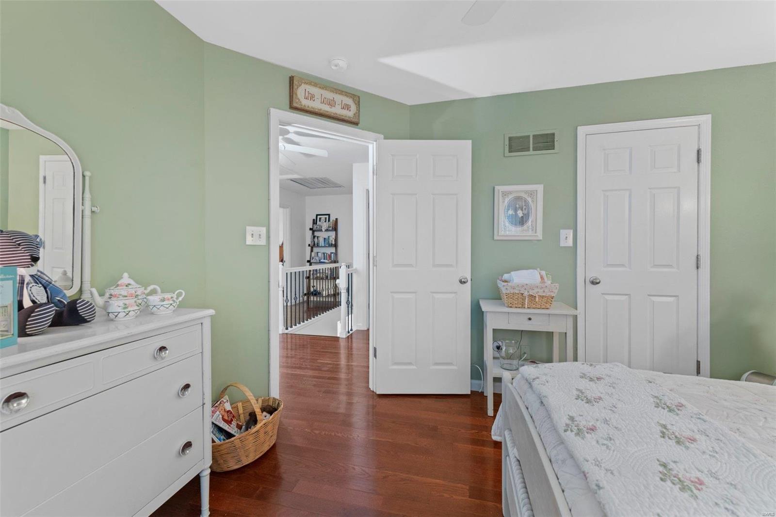 2857 Spring Water Drive St. Louis, MO 63129 - Photo 25 of 40