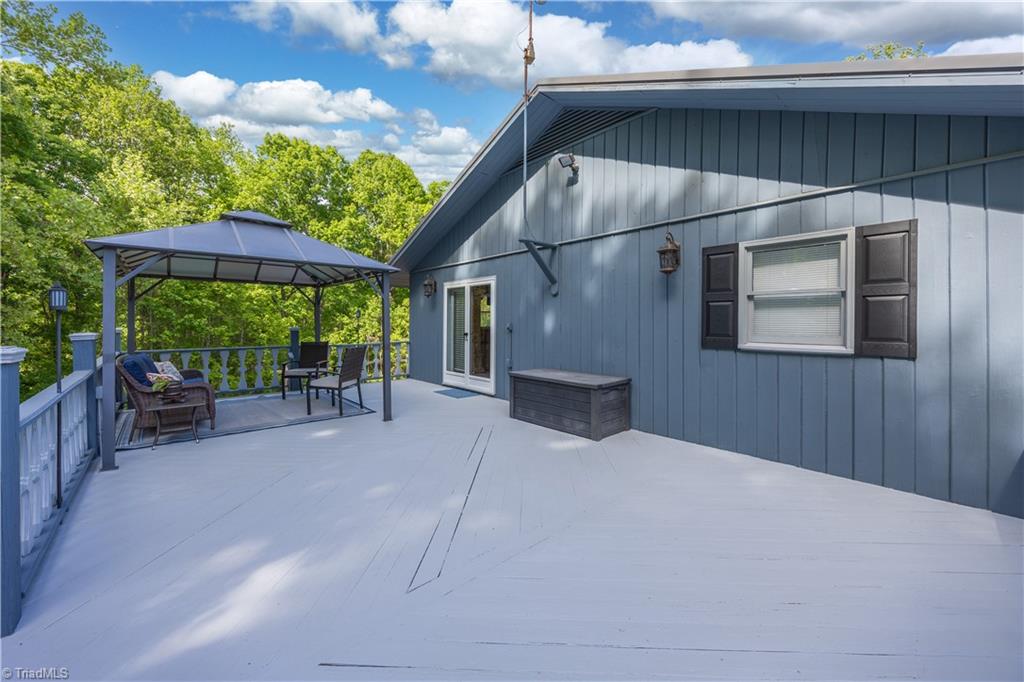 7362 Volunteer Rescue Road Denton, NC 27239 - Photo 31 of 50 30 x 16 Deck