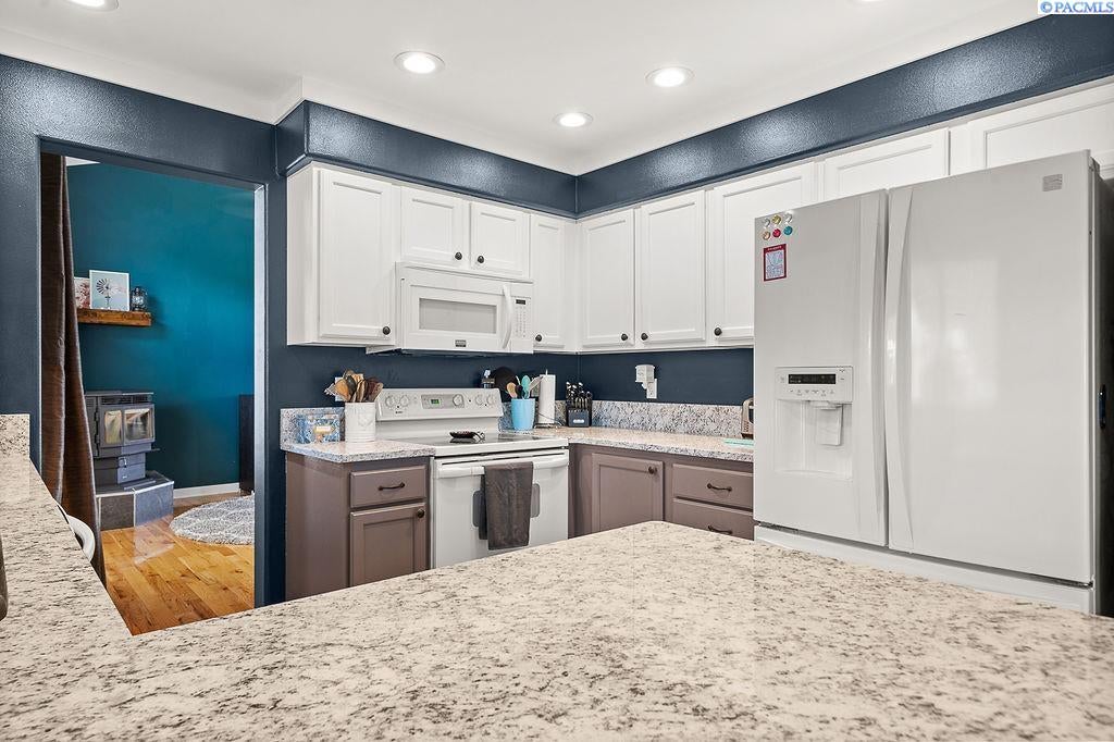 294 Rachel Road Kennewick, WA 99338 - Photo 11 of 29 Gallery Image 11