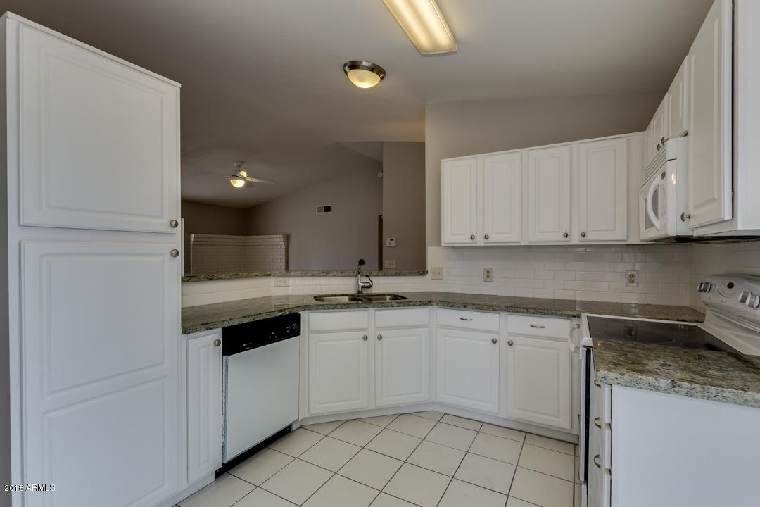 602 South Riata Street Gilbert, AZ 85296 - Photo 11 of 35 11-Riata