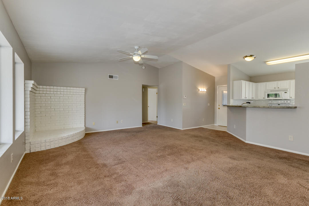 602 South Riata Street Gilbert, AZ 85296 - Photo 7 of 35 07-Riata