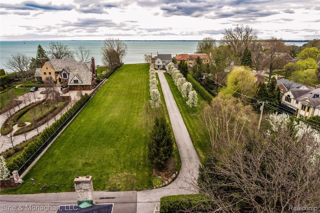 747 Whittier Road Grosse Pointe, MI 48230 - Photo 81 of 96 097-Aerial-4044891-medium.jpg
