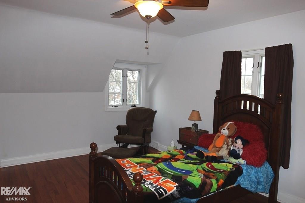 152 Riverside Drive Mount Clemens, MI 48043 - Photo 20 of 28 50030648-19.JPG