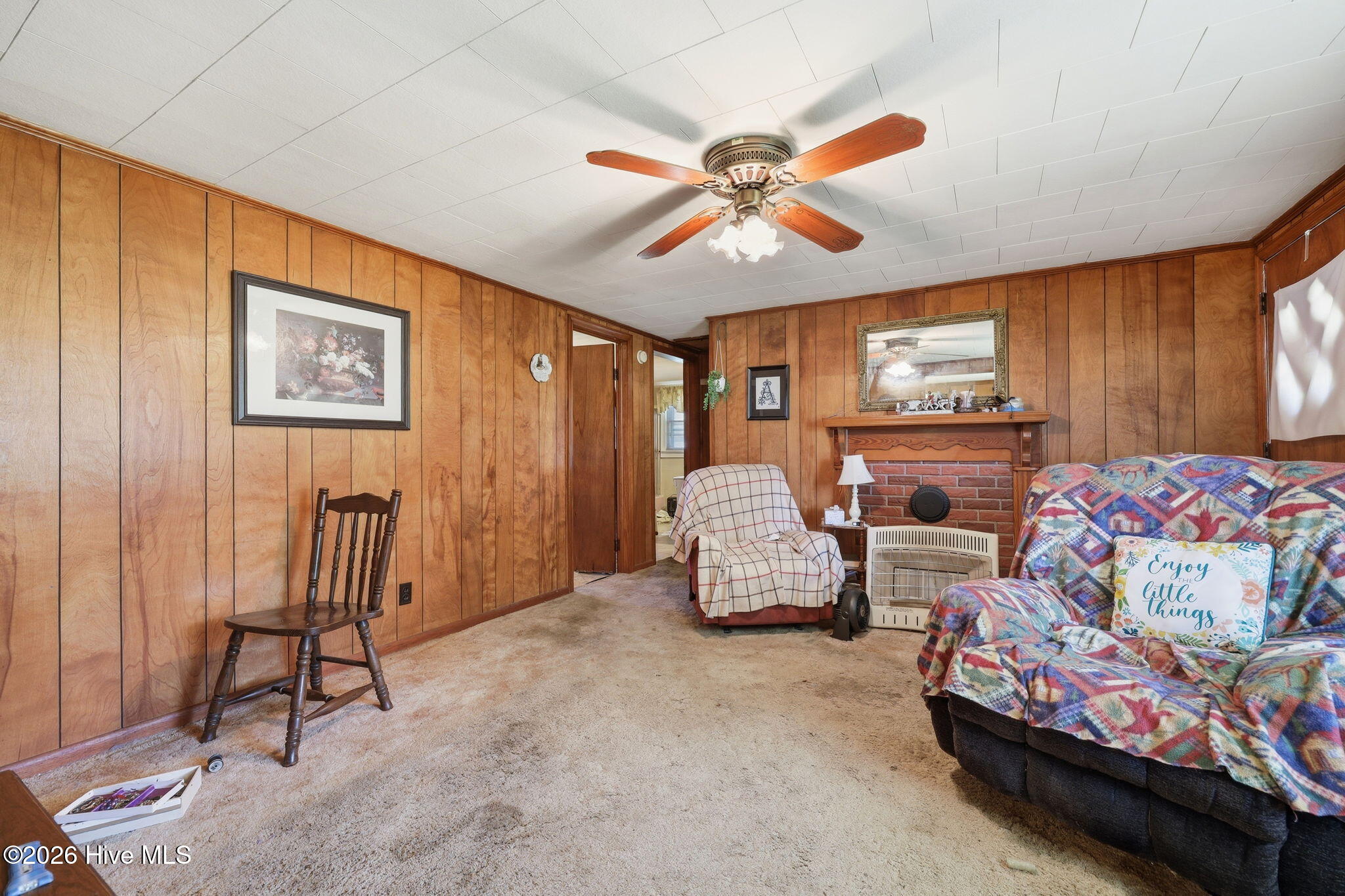 850 Smithtown Road Grimesland, NC 27837 - Photo 6 of 33 Living Room