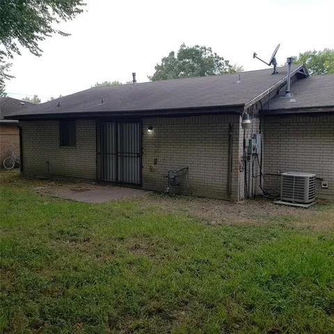 $1,500 | 12931 Southbridge Road, Houston, TX 77047