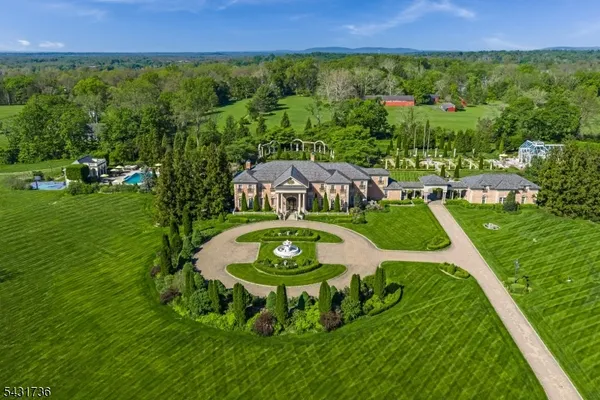 $7,250,000 | 141 Highway 202, Far Hills, NJ 07931