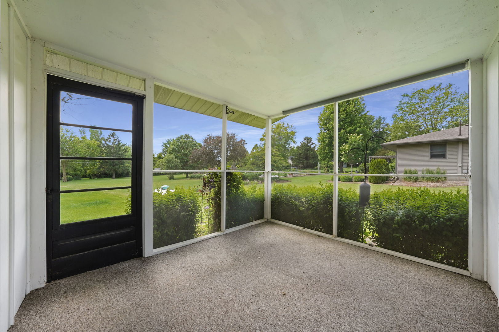 10626 North Grove Road Sycamore, IL 60178 - Photo 22 of 28 a view of outdoor space and balcony