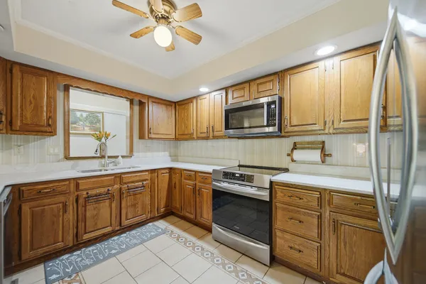 $279,900 | 1024 Idle Oak Run, Dixon, IL 61021