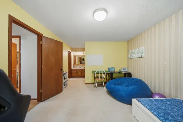 $279,900 | 1024 Idle Oak Run, Dixon, IL 61021
