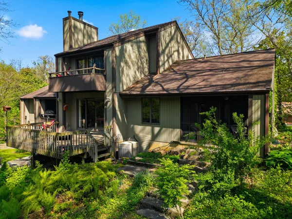 $279,900 | 1024 Idle Oak Run, Dixon, IL 61021