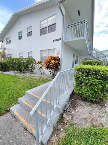 $1,600 | 133 Sheffield F, West Palm Beach, FL 33417
