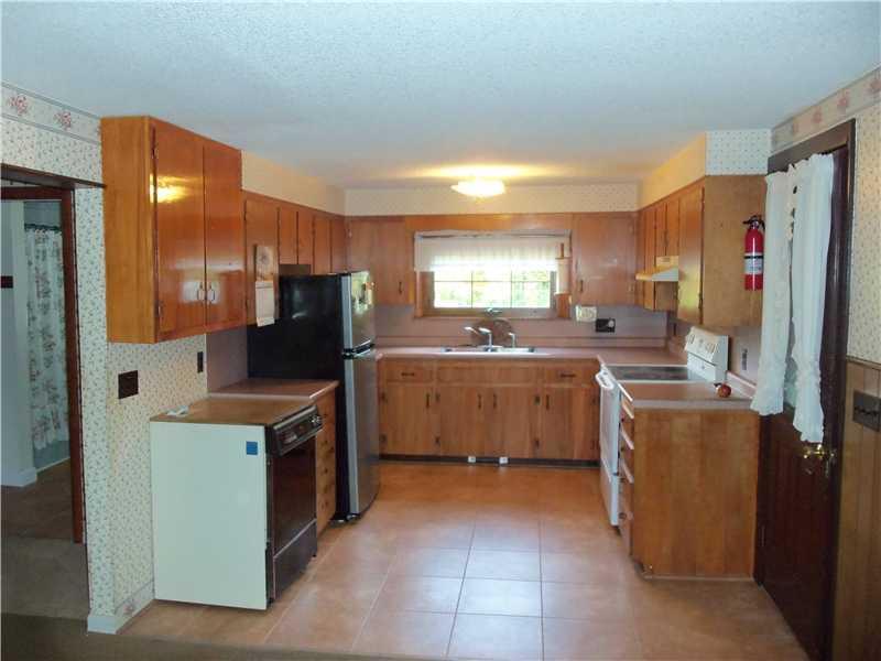 230 River Road Brunswick, ME 04011 - Photo 4 of 20 Kitchen.