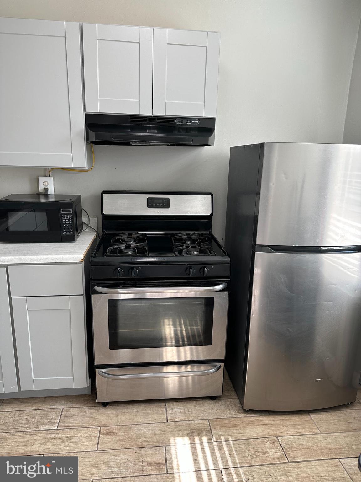 4026 Cedardale Road Baltimore, MD 21215 - Photo 5 of 12 1st floor kitchen