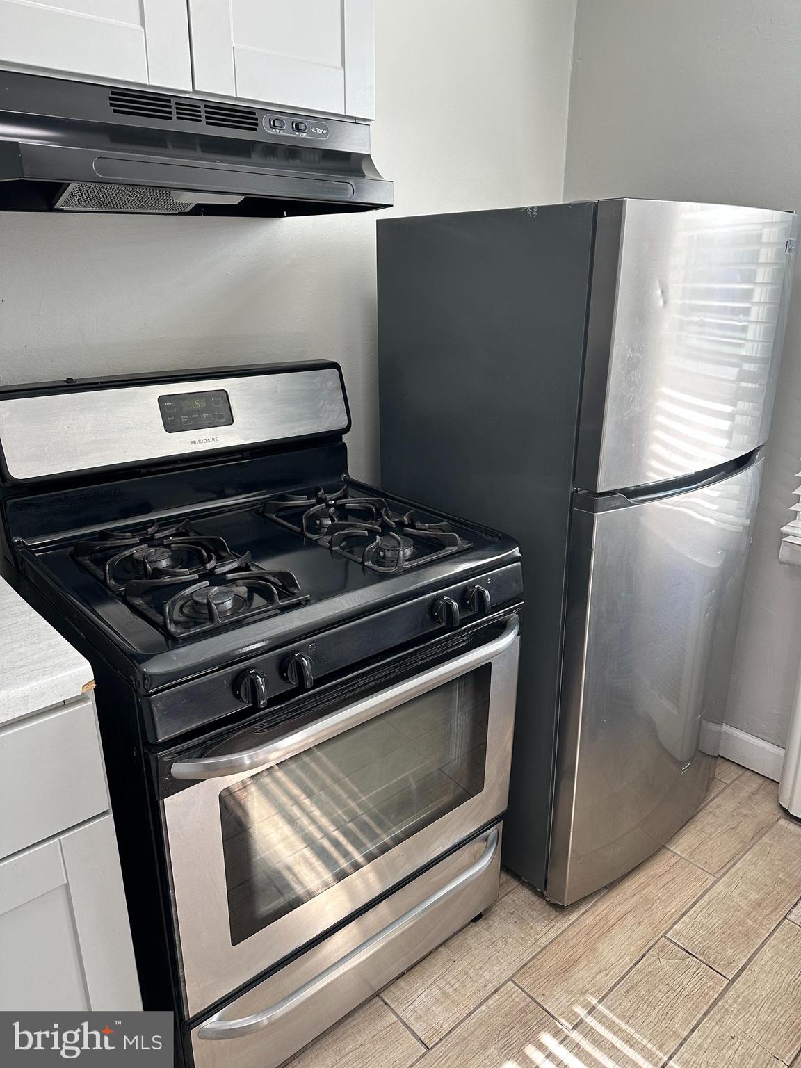 4026 Cedardale Road Baltimore, MD 21215 - Photo 6 of 12 1st floor kitchen