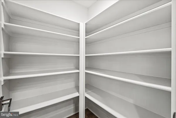 $649,999 | 207 Lincoln Colonial Beach, Colonial Beach, VA 22443