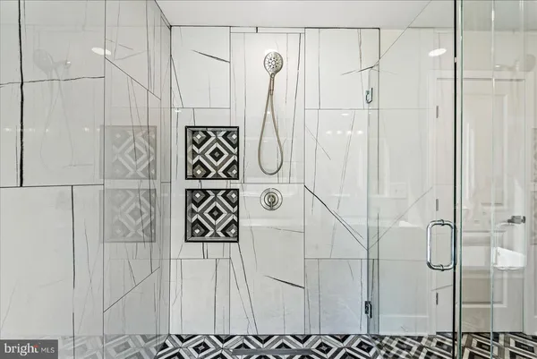 $649,999 | 207 Lincoln Colonial Beach, Colonial Beach, VA 22443