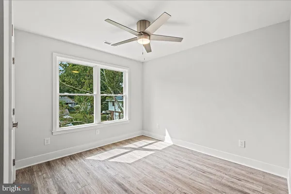 $649,999 | 207 Lincoln Colonial Beach, Colonial Beach, VA 22443