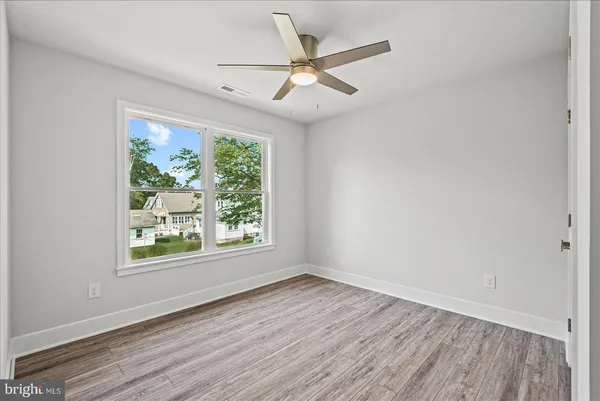 $649,999 | 207 Lincoln Colonial Beach, Colonial Beach, VA 22443