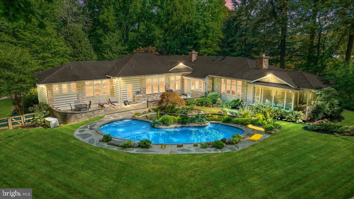 342 Sugartown Road Devon, PA 19333 - Photo 5 of 51