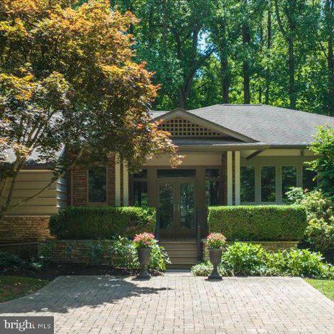 342 Sugartown Road Devon, PA 19333 - Photo 7 of 51