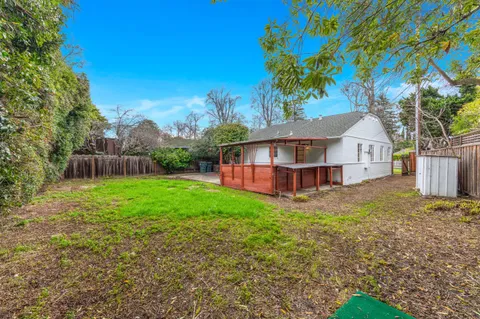 $2,895,000 | 11 Tulip Lane, Palo Alto, CA 94303