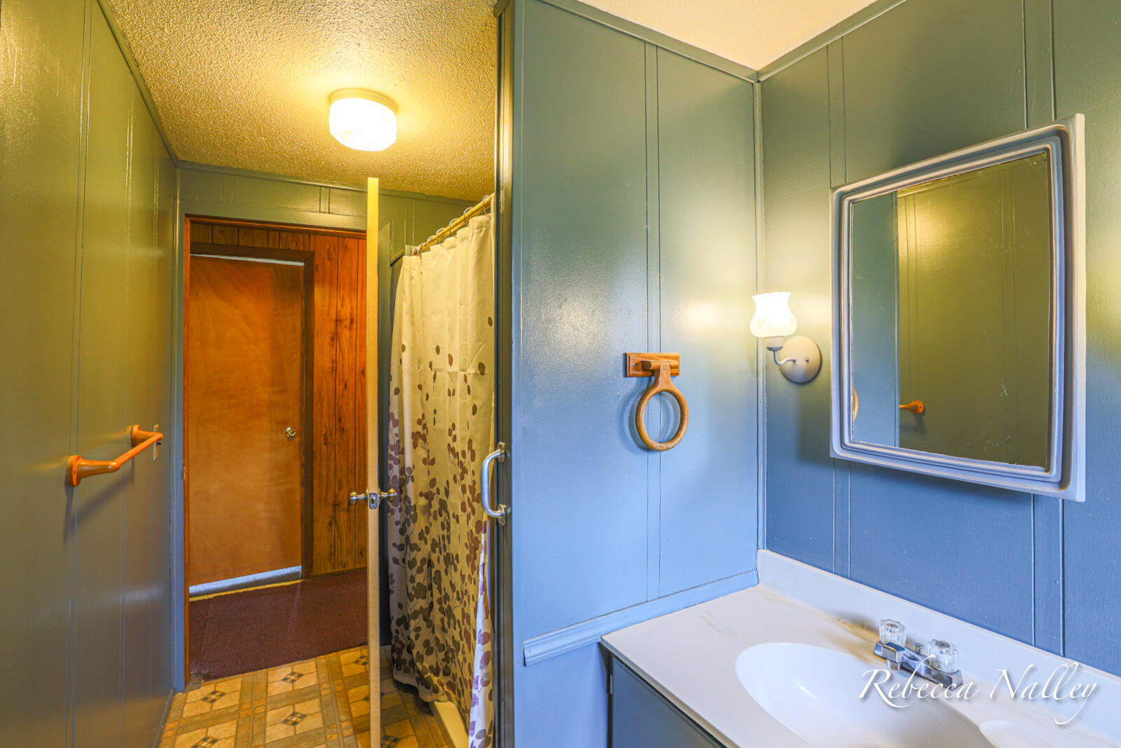 3150 South Patterson Road Wayland, MI 49348 - Photo 15 of 31 Full Bathroom