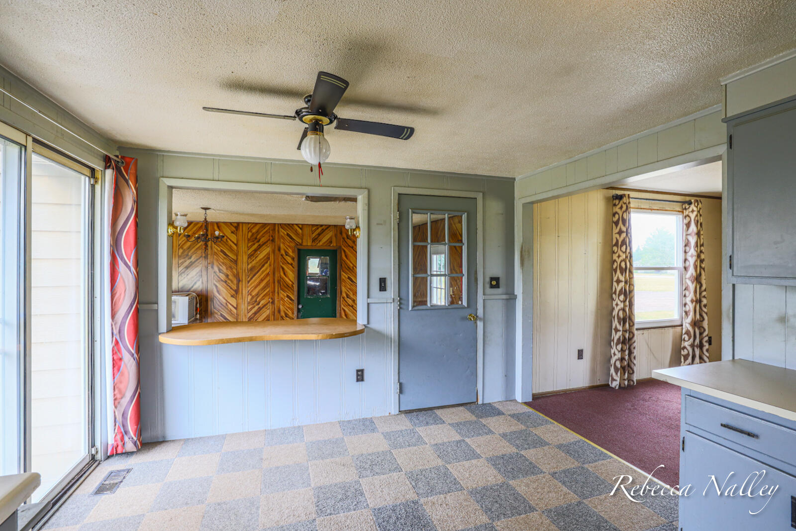3150 South Patterson Road Wayland, MI 49348 - Photo 6 of 31 Kitchen Entry